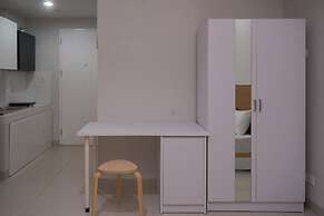 Cozy And Homey Studio At Trimezia Beverly 90210 Apartment