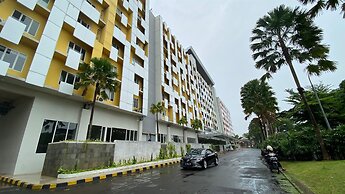 Cozy And Homey Studio At Trimezia Beverly 90210 Apartment