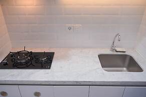 Modern Look Studio Apartment At Transpark Bintaro