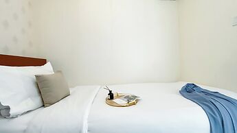 Strategic And Homey 2Br Green Pramuka Apartment