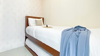 Strategic And Homey 2Br Green Pramuka Apartment