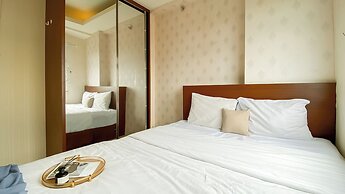 Strategic And Homey 2Br Green Pramuka Apartment