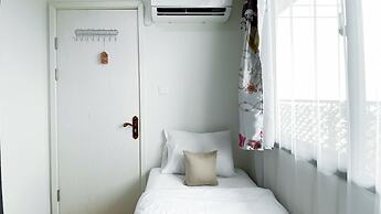 Stunning 2Br Apartment At Daan Mogot City