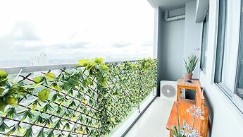 Stunning 2Br Apartment At Daan Mogot City