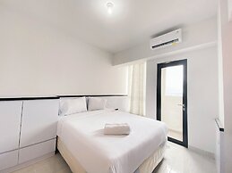 Homey And Cozy Studio Apartment At The Alton