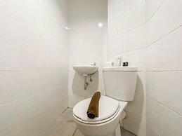 Homey And Cozy Studio Apartment At The Alton