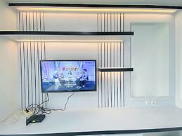 Homey And Cozy Studio Apartment At The Alton