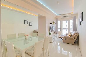 Strategic And Homey 2Br At Grand Palace Kemayoran Apartment