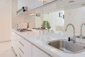 Strategic And Homey 2Br At Grand Palace Kemayoran Apartment