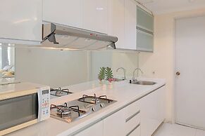 Strategic And Homey 2Br At Grand Palace Kemayoran Apartment