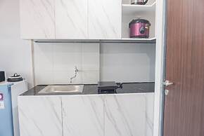 Cozy And Homey Studio At Riverdale Apartment