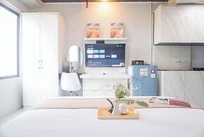 Cozy And Homey Studio At Riverdale Apartment