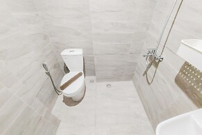 Good And Warm 2Br At Collins Boulevard Apartment