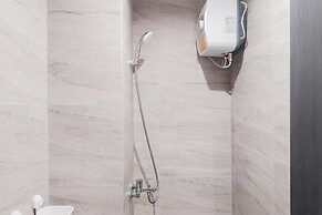 Good And Warm 2Br At Collins Boulevard Apartment