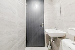 Good And Warm 2Br At Collins Boulevard Apartment