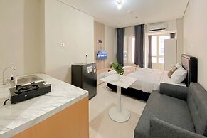 Best Furnished And Homey Studio Nifarro Park Apartment