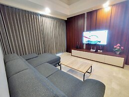 2Br Luxurious And Spacious Apartment At One East Penthouse Residence