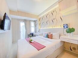 Spacious 2Br At Apartment Parahyangan Residence