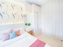 Spacious 2Br At Apartment Parahyangan Residence