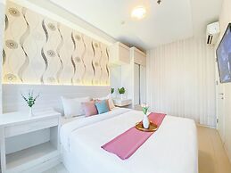 Spacious 2Br At Apartment Parahyangan Residence