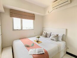 Best Location And Cozy 2Br At The Wave Kuningan Apartment