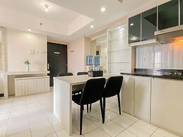 Best Location And Cozy 2Br At The Wave Kuningan Apartment