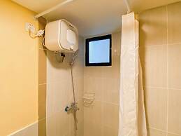 Comfort Living 2Br At Meikarta Apartment