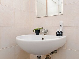 Good Deal And Homey Studio Apartment At Margonda Residence 1