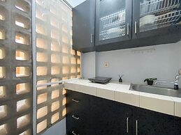 Good Deal Studio Apartment At Margonda Residence 1