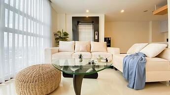 Spacious 2Br Apartment With Private Lift At The Kencana Residence