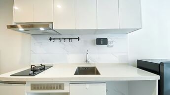 Comfortable And Simply Studio At Sky House Alam Sutera Apartment