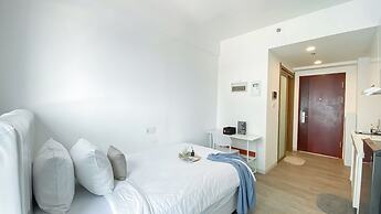 Comfortable And Simply Studio At Sky House Alam Sutera Apartment