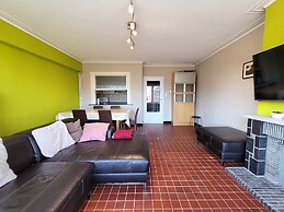 Apartment Near the Beach in Vibrant Area