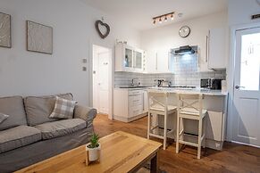 Coopers Croft - 1 Bedroom Apartment Markinch