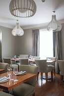 The Manse Boutique Inn