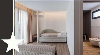 RICCIONE BEACH HOTEL-VERO' BOUTIQUE HTL