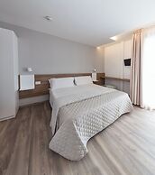 RICCIONE BEACH HOTEL-VERO' BOUTIQUE HTL