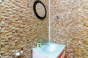 Hotel Rahi Crown by Stays Easy