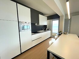 Apartment by Epernay Square With Sea View