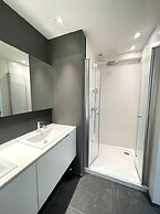 Apartment by Epernay Square With Sea View