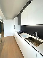 Apartment by Epernay Square With Sea View