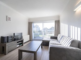 Apartment in Middelkerke Near the Beach