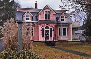 Miller House By the Bay