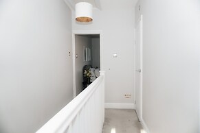 3 Bed-sleeps 7-garden-parking-town Centre