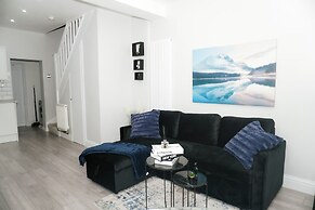 3 Bed-sleeps 7-garden-parking-town Centre