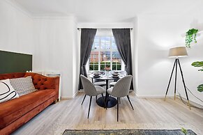 Luxe Stays - Sleeps 7 - Jacuzzi