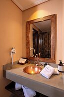 Yin Hotel & Spa