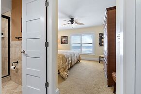 Oceanfront 2 bed 2 Bath Condo New Smyrna Beach