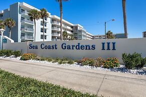 Oceanfront 2 bed 2 Bath Condo New Smyrna Beach