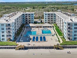 Oceanfront 2 bed 2 Bath Condo New Smyrna Beach